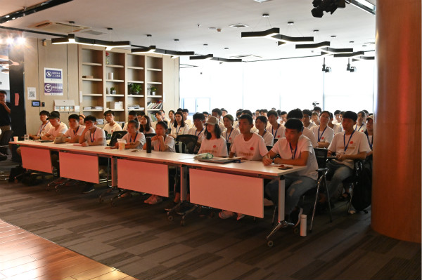 PLI_7380_meitu_2.jpg