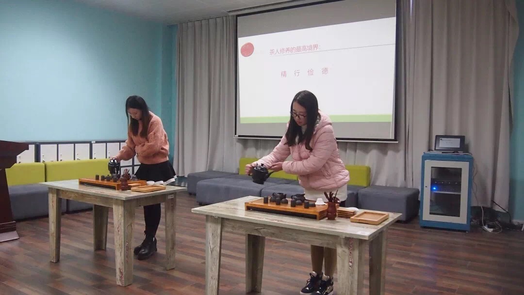 1543160458138056938.jpg IMG_6197.jpg