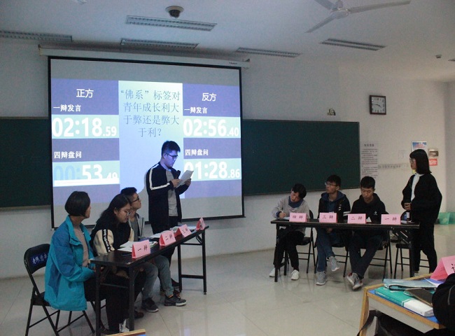 1541767658978056282.jpg null-3559661794cb87.jpg