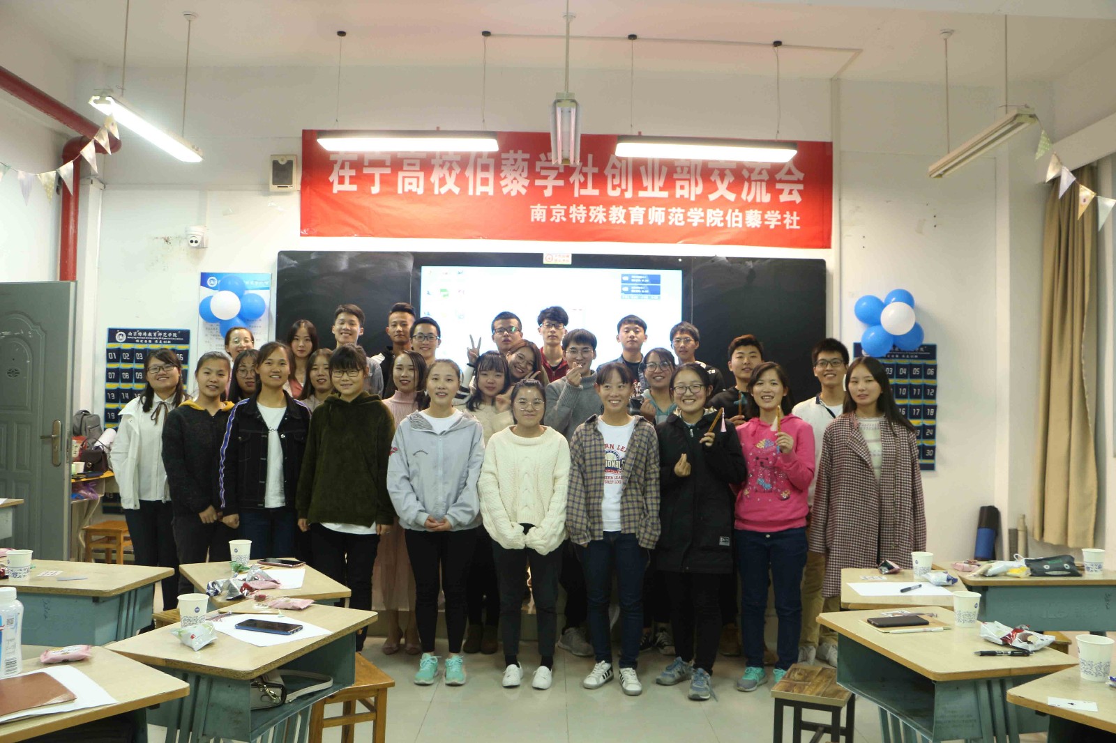 1540913222426063998.jpg 1540913222426063998.jpg