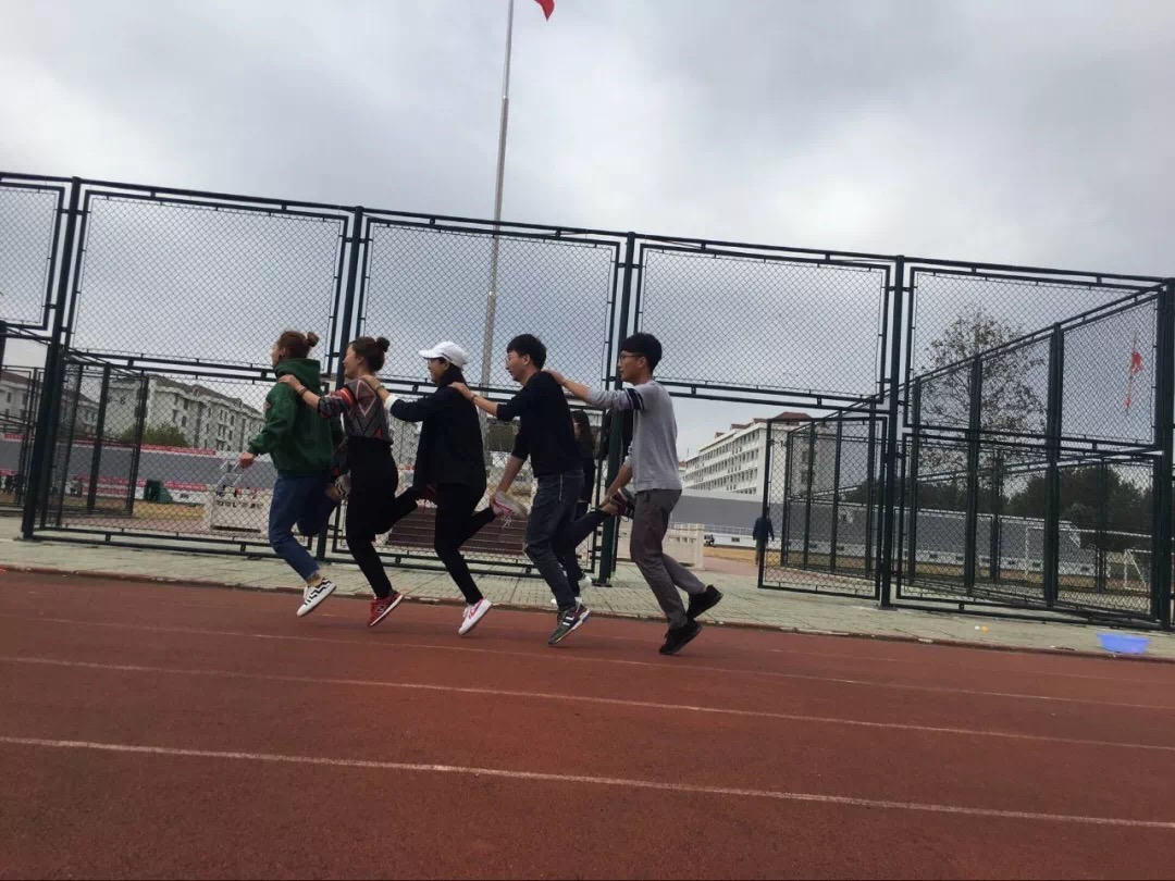 1540709538727062477.jpg IMG_5885.jpg