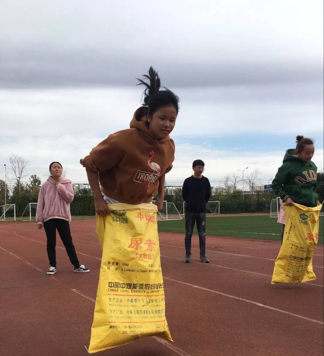 1540709467818040616.jpg IMG_5884.jpg