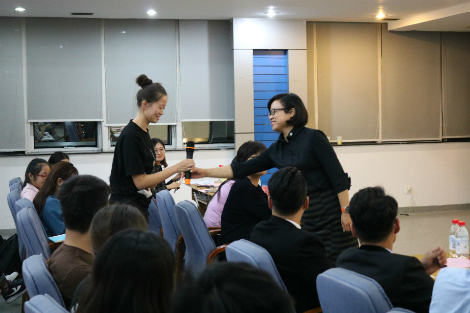 1538319983690052672.jpg null-4a65701e5b116302.jpg