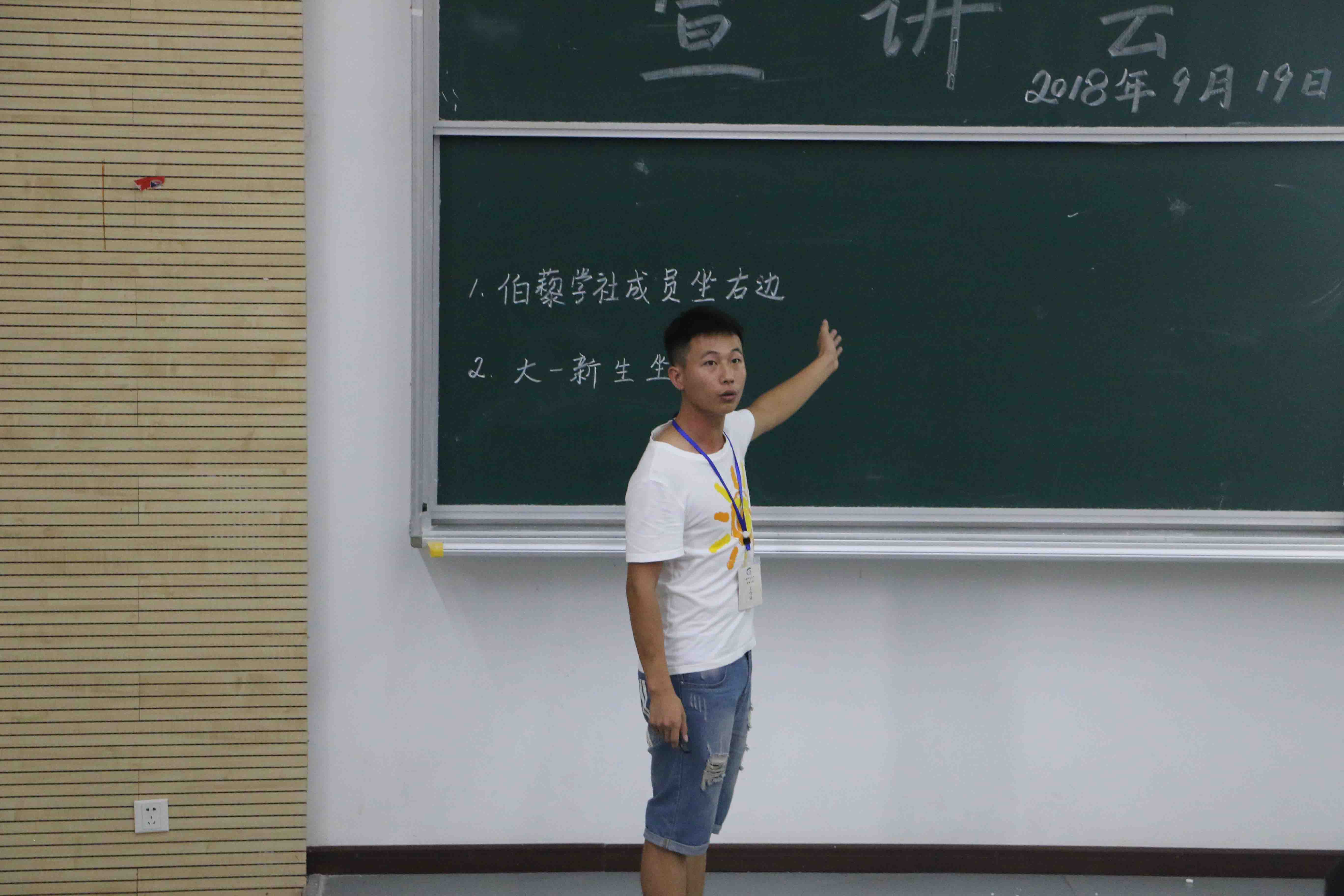 1537459788357006992.jpg 1537459788357006992.jpg