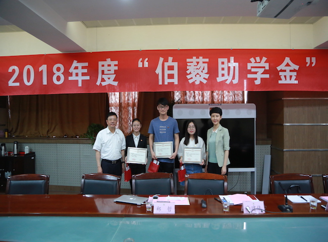 1528993061240094799.jpg 0L2A1349.jpg