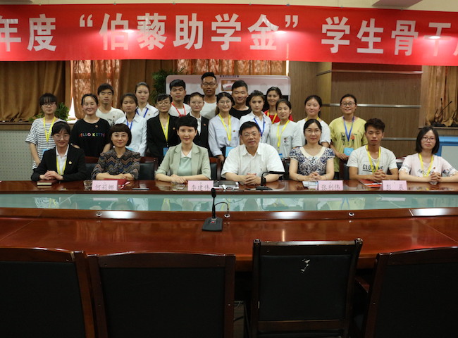 1528993385080073564.jpg IMG_3362.jpg