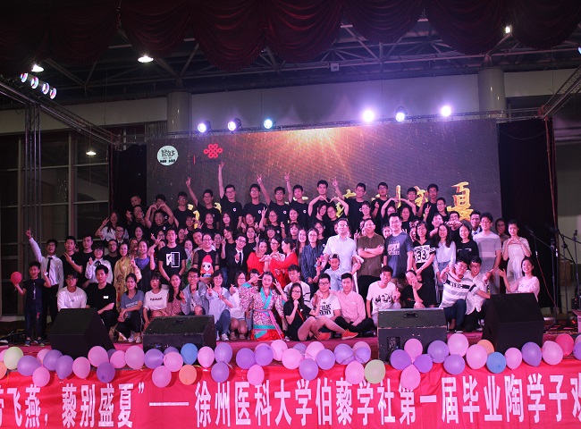 1528716652652053893.jpg IMG_7693.jpg