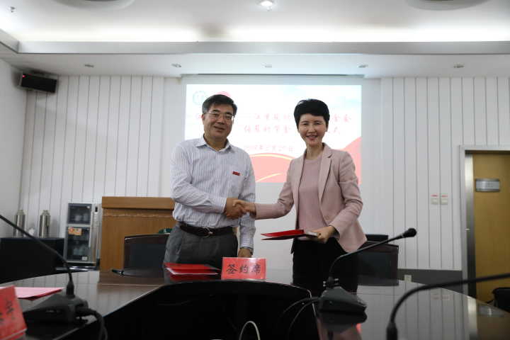 1527811831230015055.jpg 3AA1FDCF1B0AC01AA1E6297919683F4D.jpg