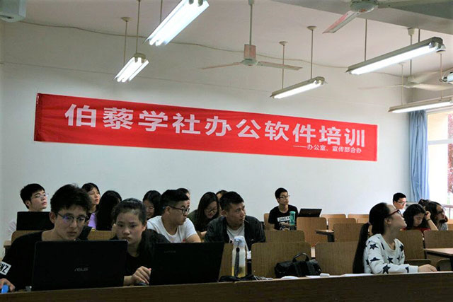 1527315710305015997.jpg 9.jpg