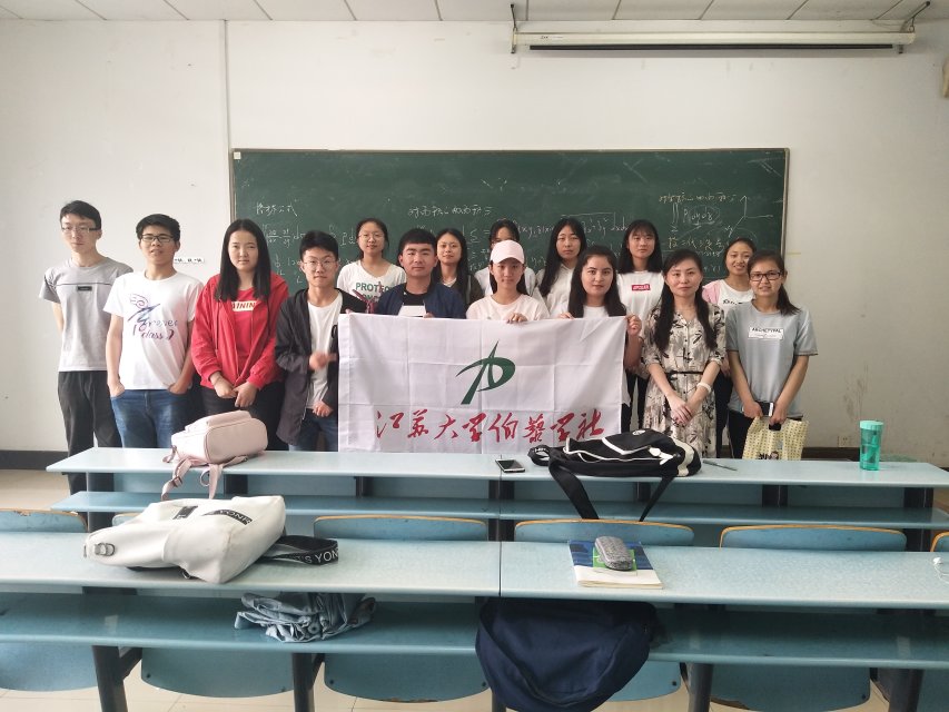 1526393447951037080.jpg null-536d740be2a9f19b.jpg