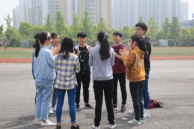 1526306184380078131.jpg IMG_9690.jpg