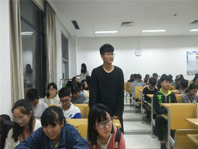 1526270962713083643.jpg 0661DFCA1F102103F1D1959BD95B36A3.jpg