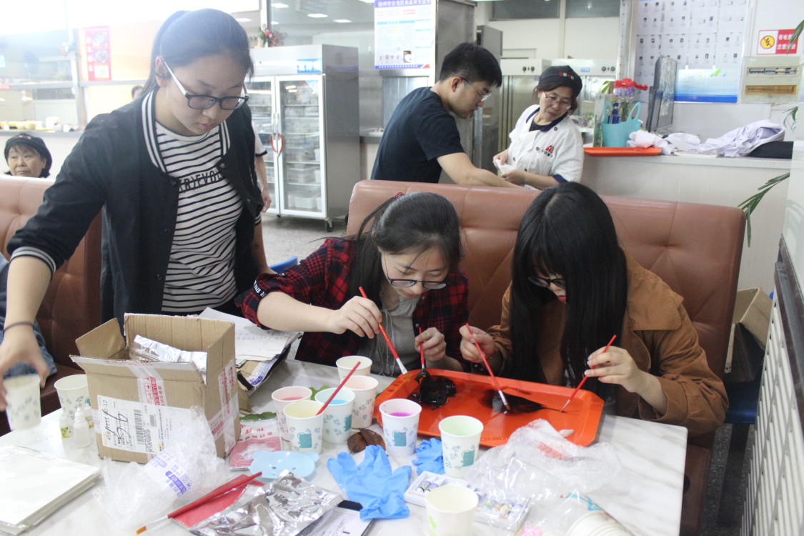 1526311519063029270.jpg 67f1eab68ef42478.jpg