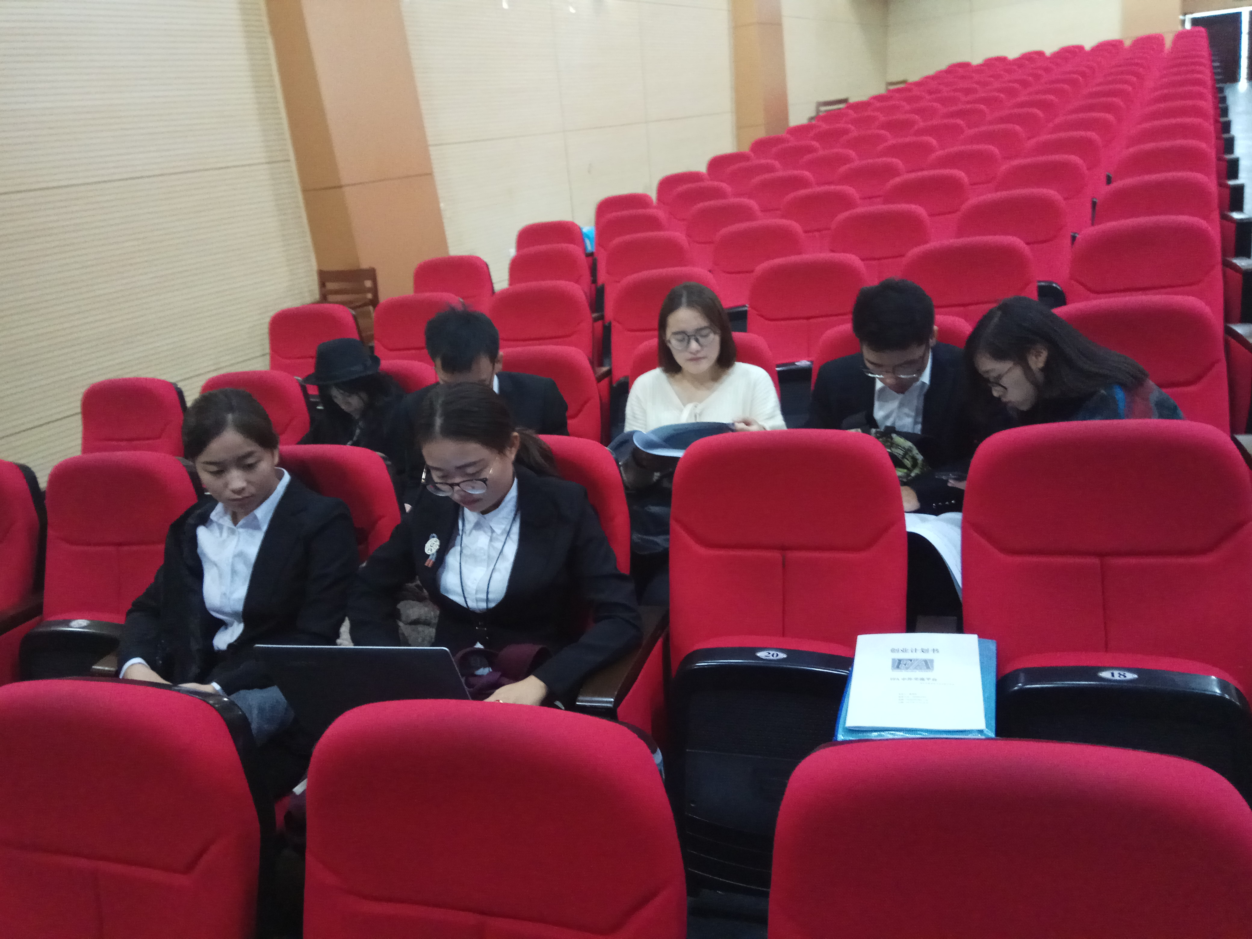 1508888888233082097.jpg QQ图片20171024084325.jpg