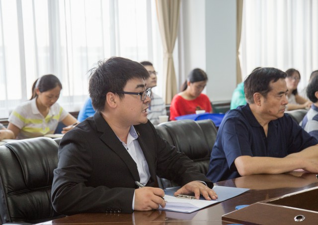 1496748882144064530.jpg 格式工厂签约仪式韩明超.jpg