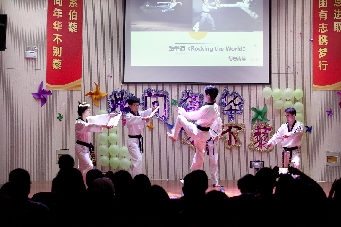 1495692676878036960.jpg 1D5A2958.jpg