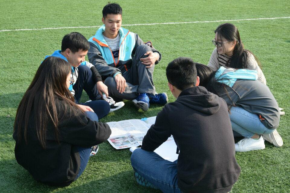 1492442082140044232.jpg D6934FFF70BD953EB9B79CE40BC27BB1.jpg