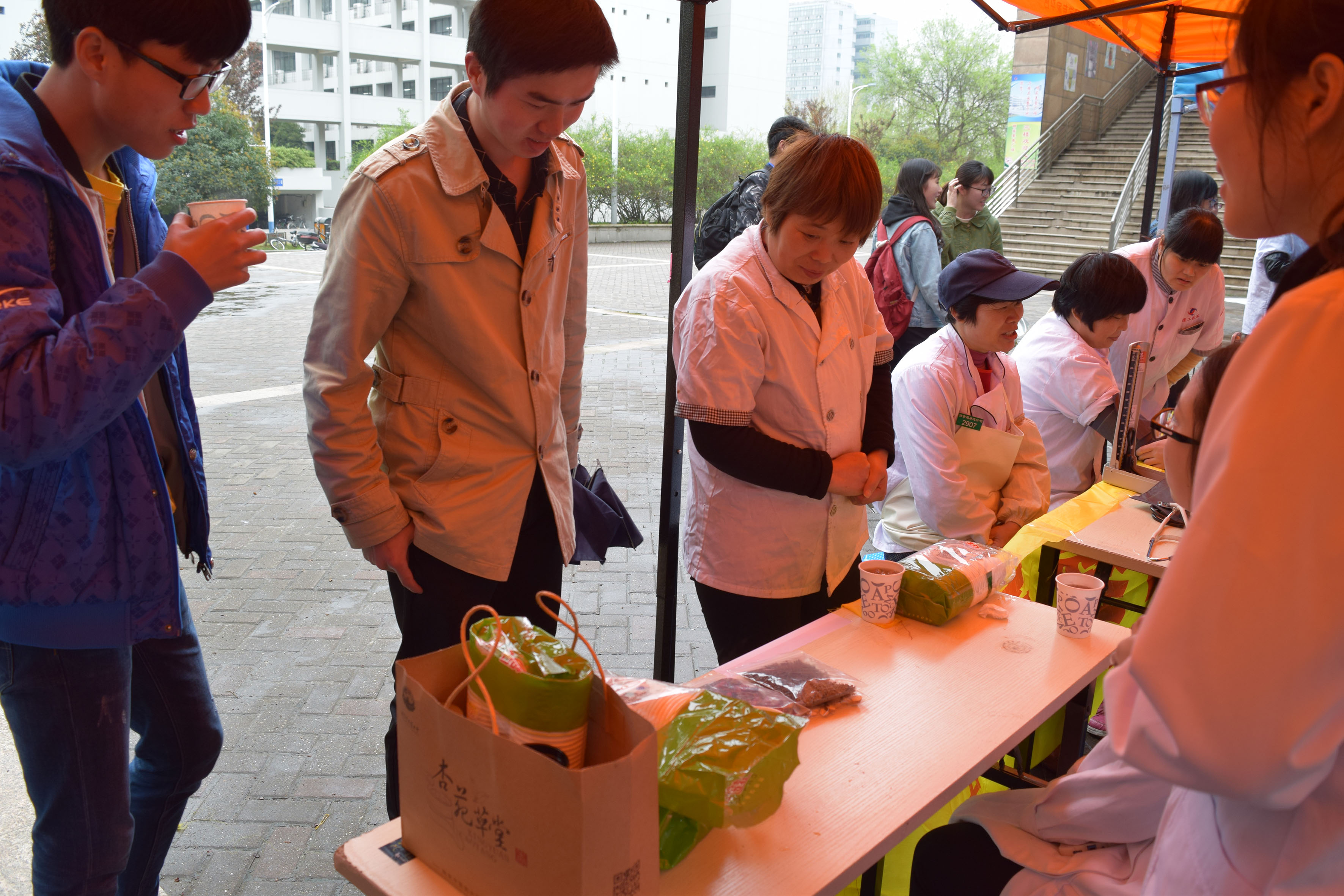 1491889549201049649.jpg 7.jpg