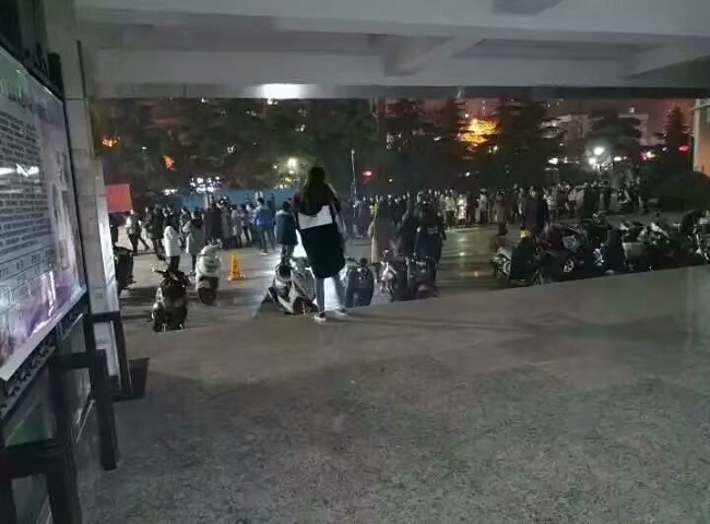 1482325283042003403.jpg 001.jpg