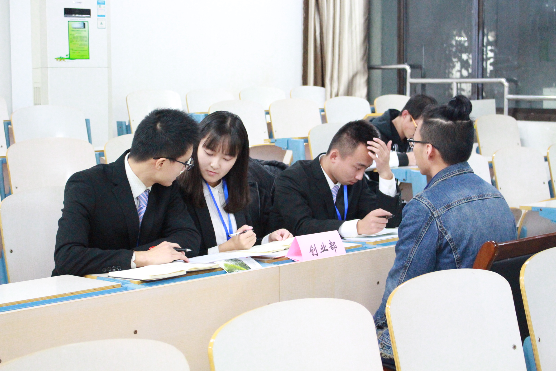 1479880393647038610.jpg IMG_7940.jpg