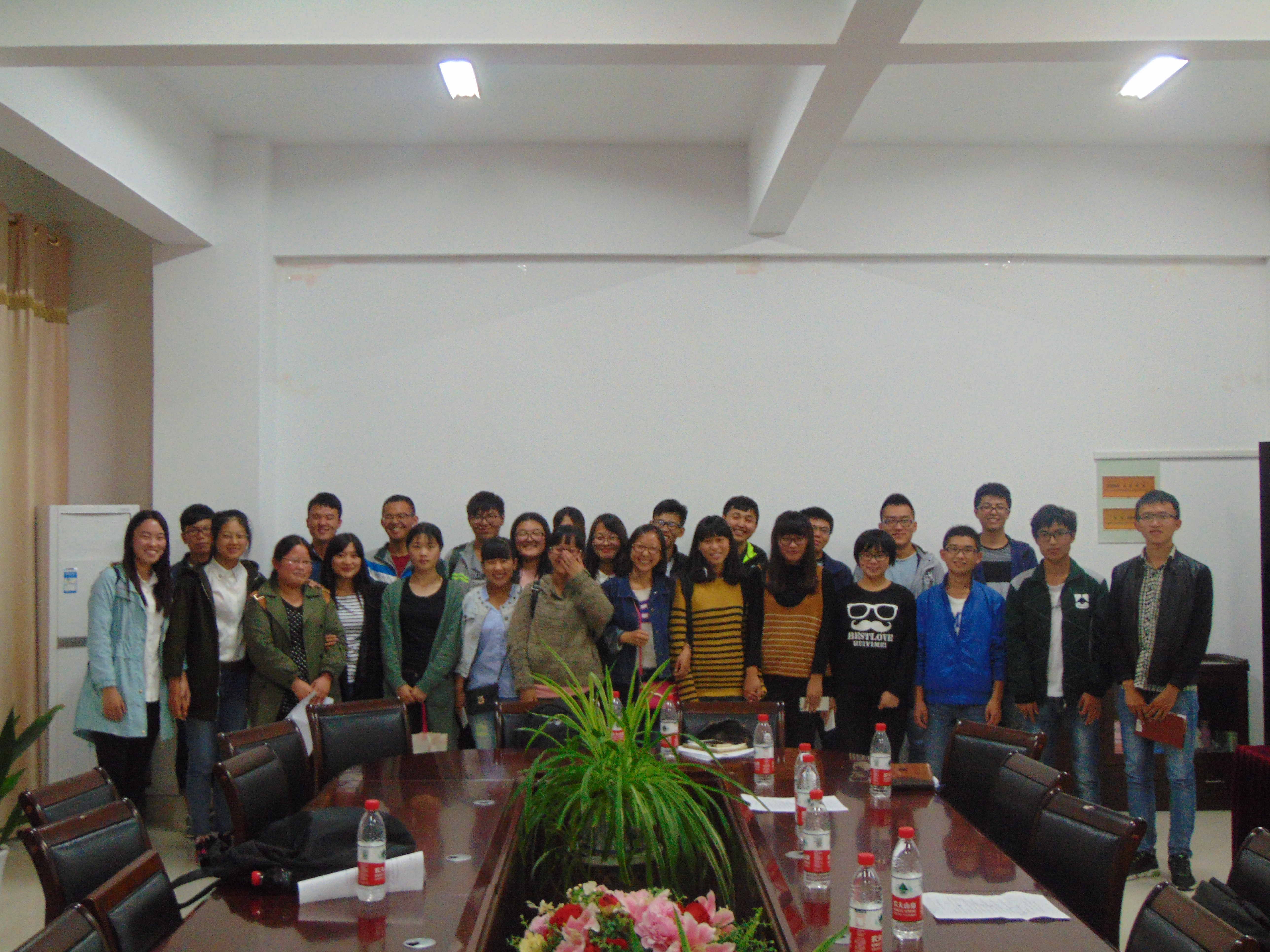 1476890549308066827.jpg 1476890549308066827.jpg